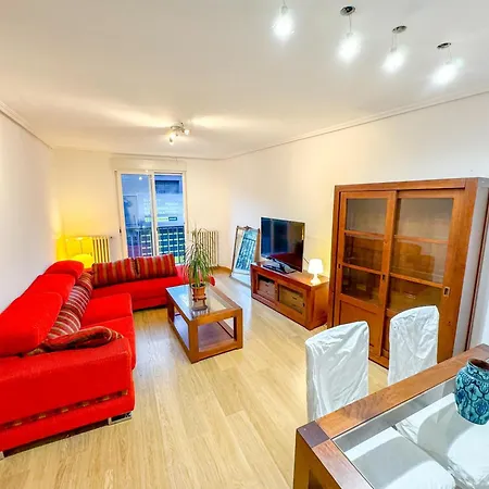 Step To El Pilar 2 Turistea *